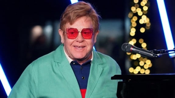 Elton John : un nouveau concert deux ans après la fin de sa tournée d'adieux, il s'explique