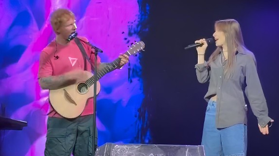 'Une vraie star' : Anouk (Star Academy) chante en duo avec Ed Sheeran en concert à Paris
