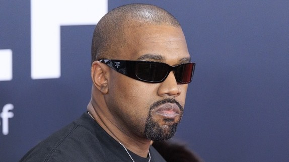 'Une maladie grave' : Kanye West s'excuse après ses propos controversés