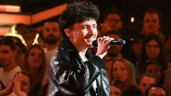 'Je ne suis pas...' : Léo (Star Academy) répond aux critiques en plein concert