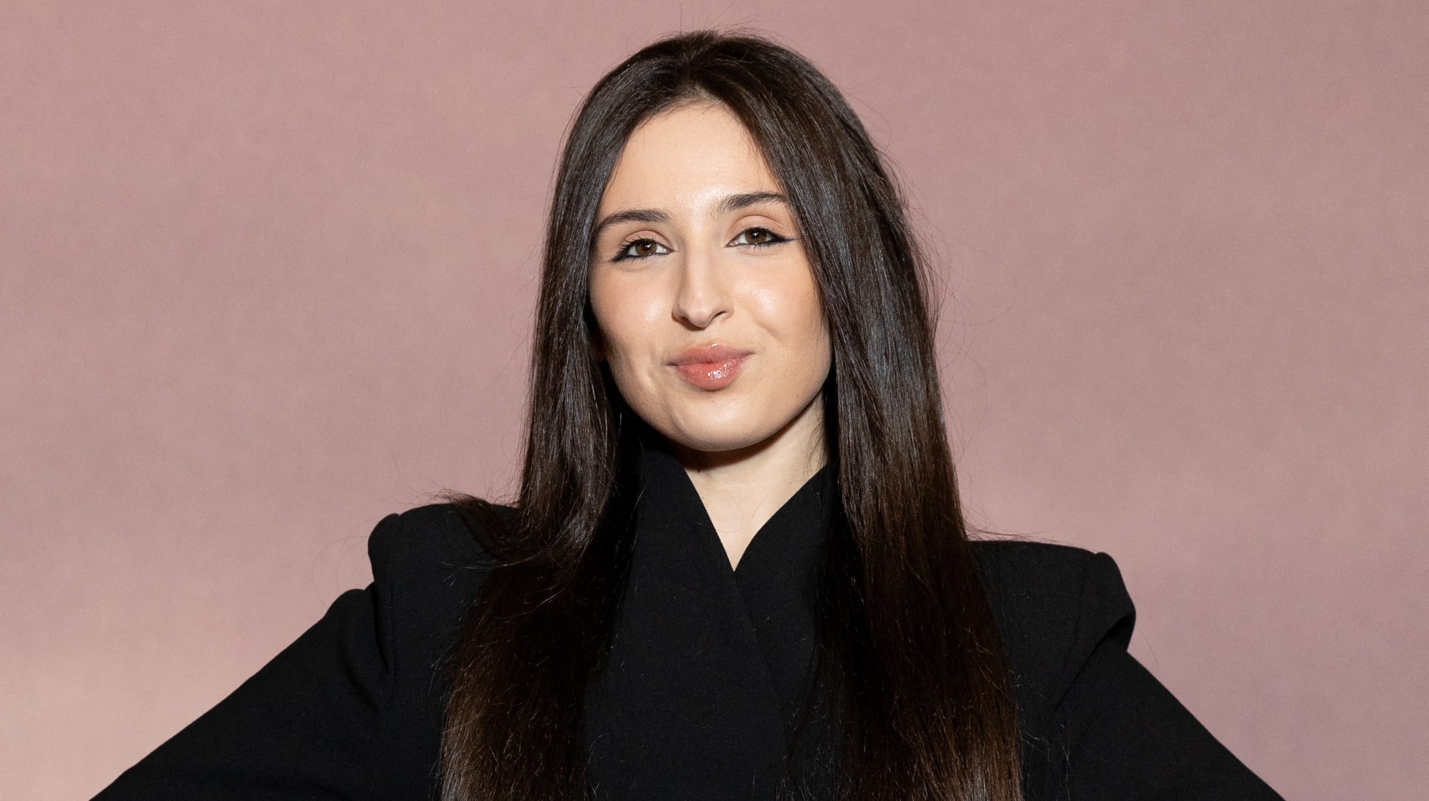 'Je suis à contre-courant' : Ambre (Star Academy) donne des nouvelles de son album