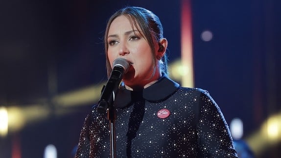 "Elle est vraiment malade" : Linh annule une dizaine de concerts, sa santé inquiète