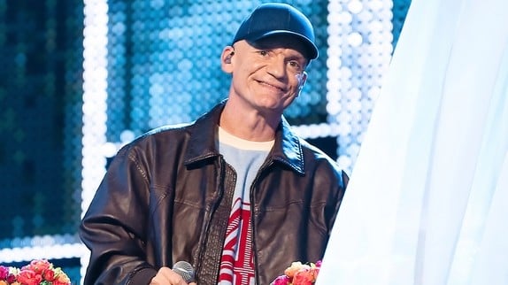 Enfoirés 2026 : écoutez 'L'île aux trésors', deuxième hymne du spectacle signé Gaëtan Roussel