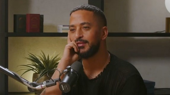 'Si on m'avait dit...' : Slimane franc sur le vrai visage de la célébrité