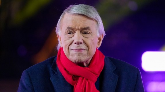 Salvatore Adamo : ce célèbre acteur français pressenti pour incarner le chanteur dans un biopic